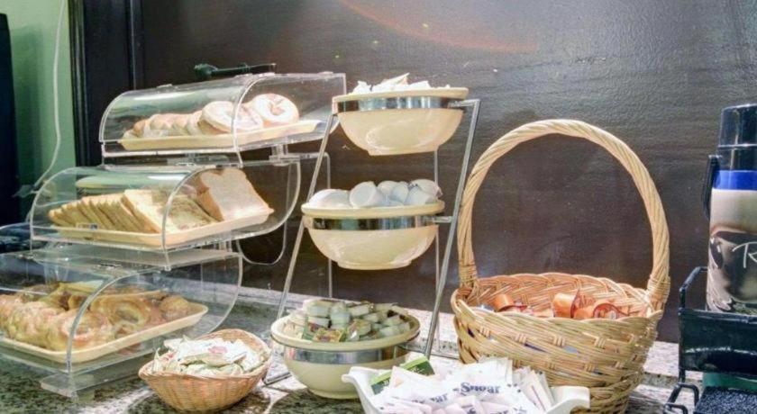 Quality Inn & Suites Airport Όστιν Εξωτερικό φωτογραφία