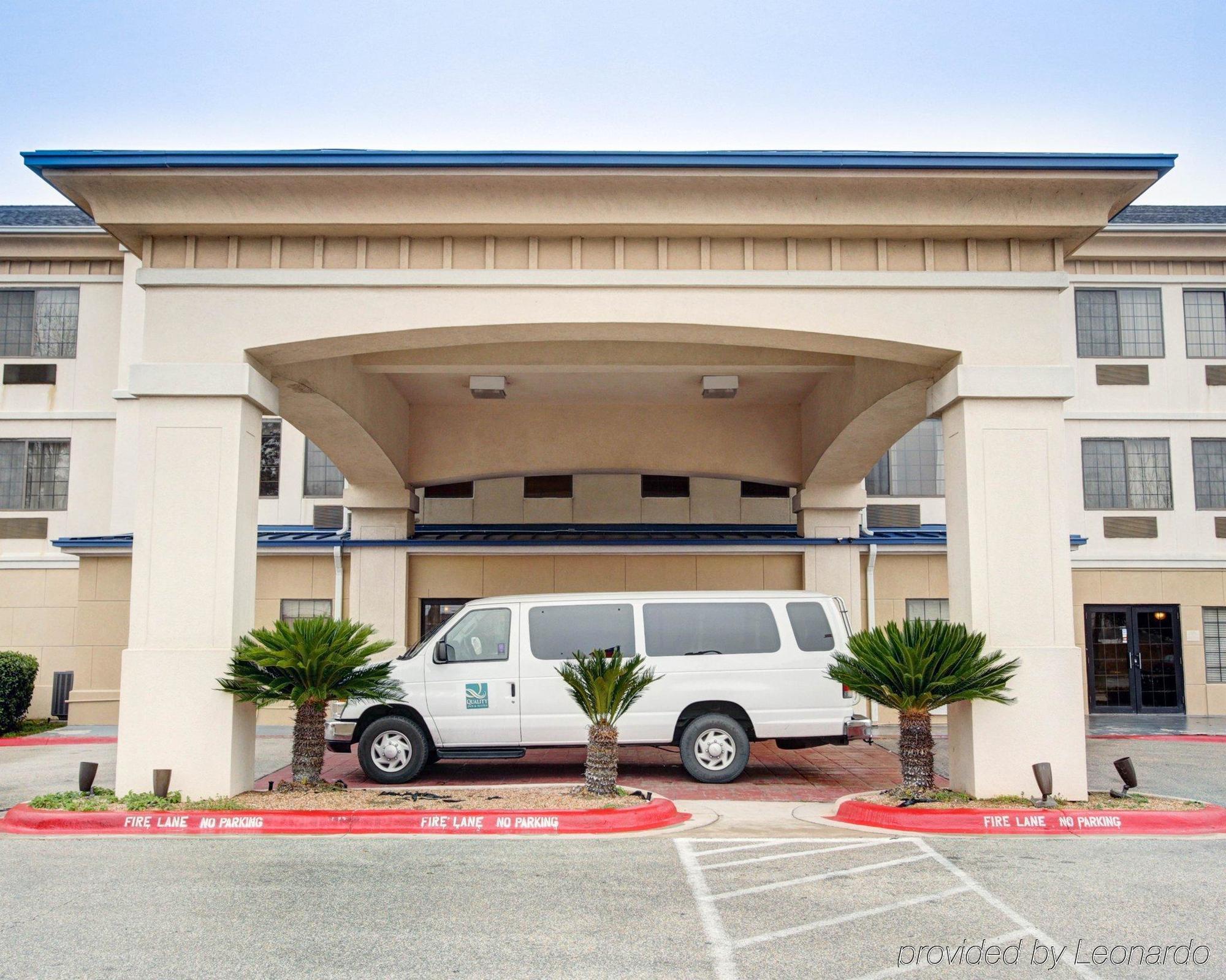 Quality Inn & Suites Airport Όστιν Εξωτερικό φωτογραφία