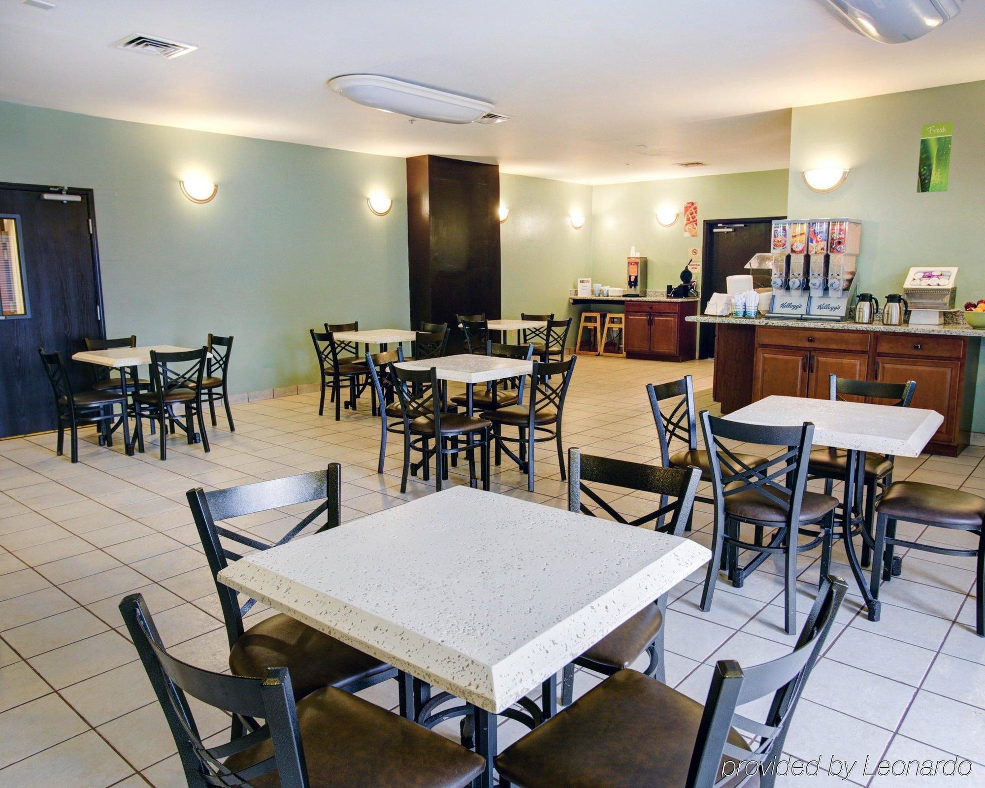 Quality Inn & Suites Airport Όστιν Εξωτερικό φωτογραφία