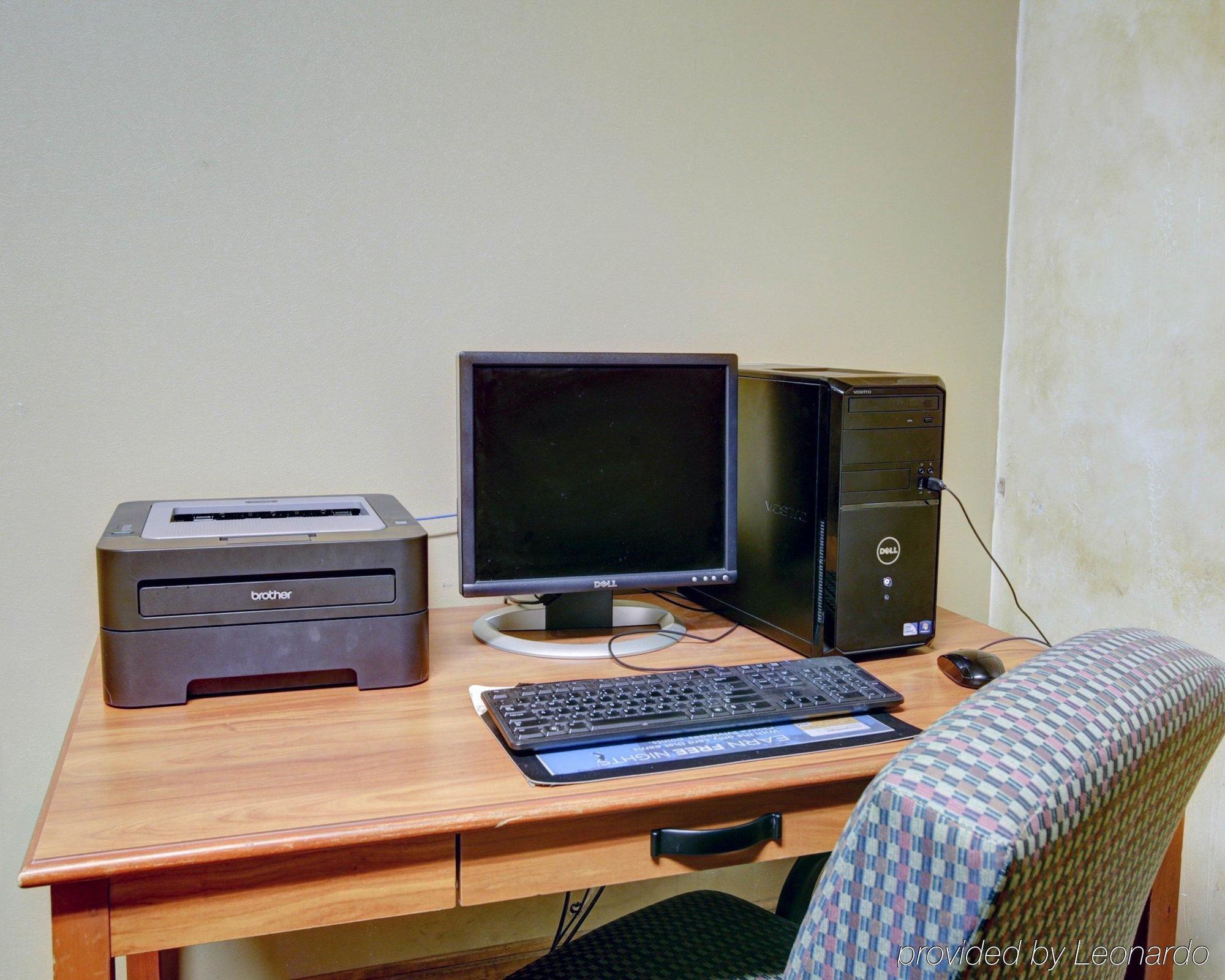 Quality Inn & Suites Airport Όστιν Εξωτερικό φωτογραφία