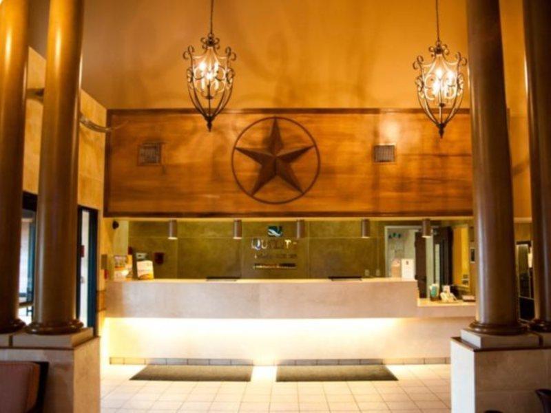 Quality Inn & Suites Airport Όστιν Εξωτερικό φωτογραφία
