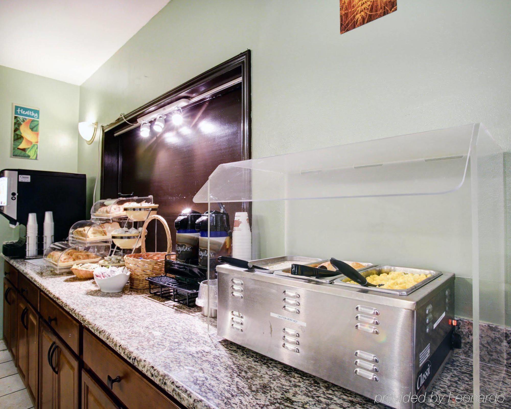 Quality Inn & Suites Airport Όστιν Εξωτερικό φωτογραφία