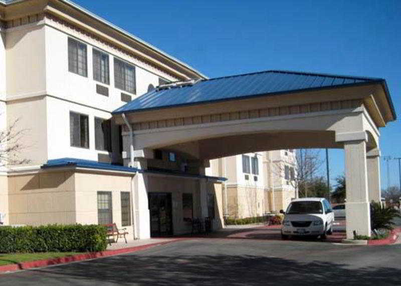 Quality Inn & Suites Airport Όστιν Εξωτερικό φωτογραφία