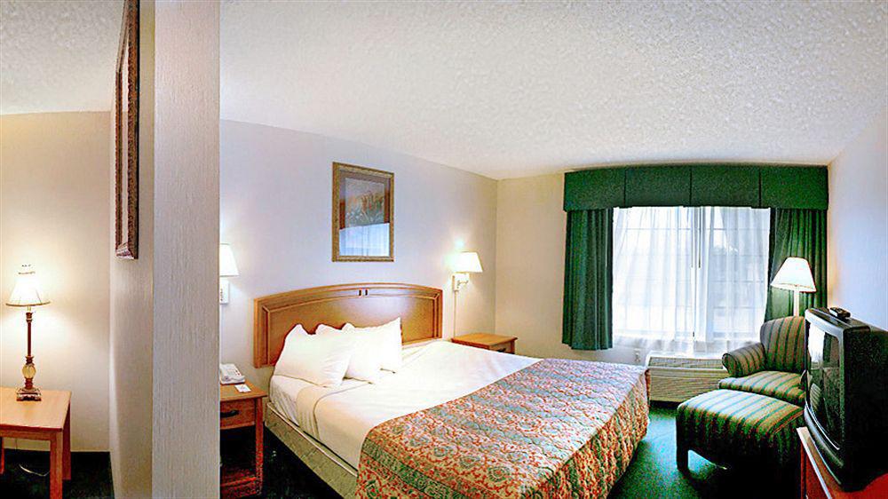 Quality Inn & Suites Airport Όστιν Εξωτερικό φωτογραφία